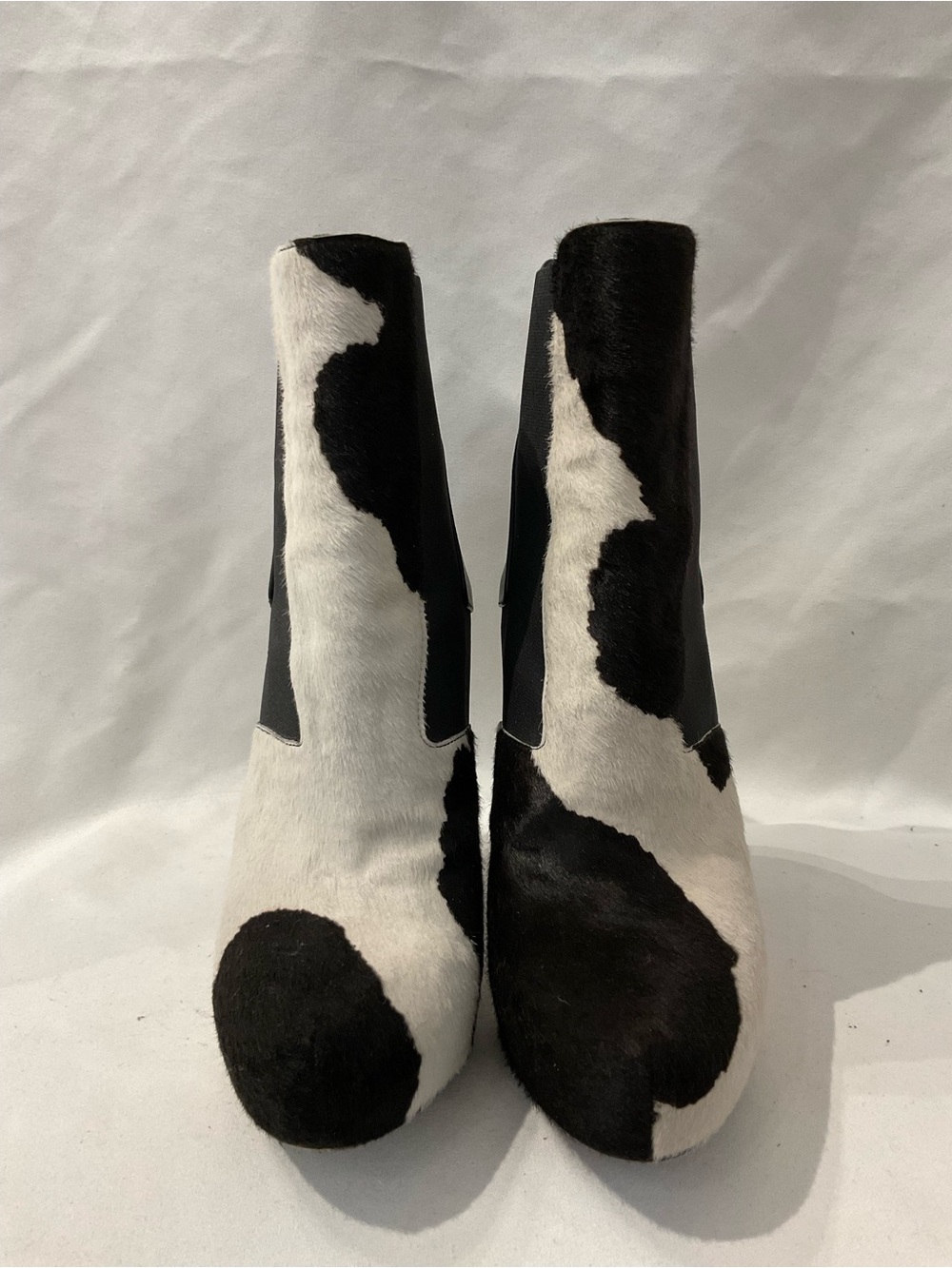 Fendi Booties - Picture 2 of 5